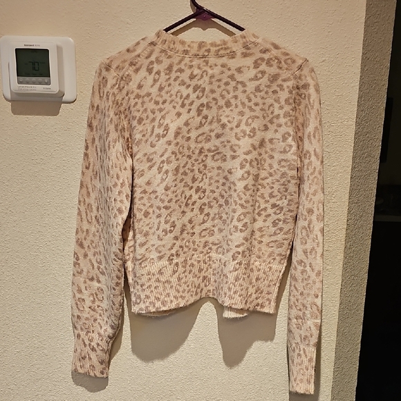 Aerie Cream Leopard Print Cardigan - Picture 6 of 6